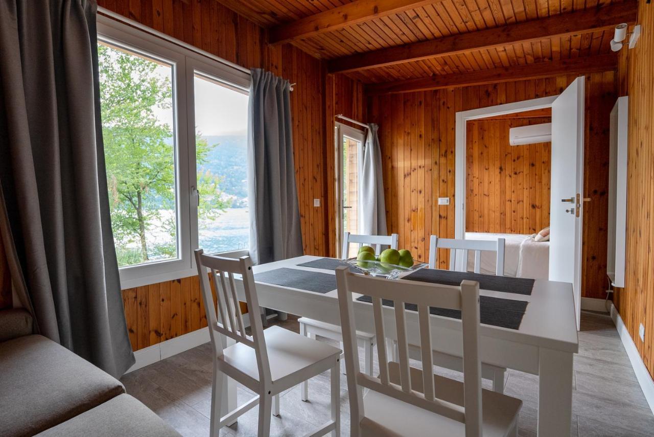 Chalet Alessandrini - Private Lakeside Beach Tenna Extérieur photo