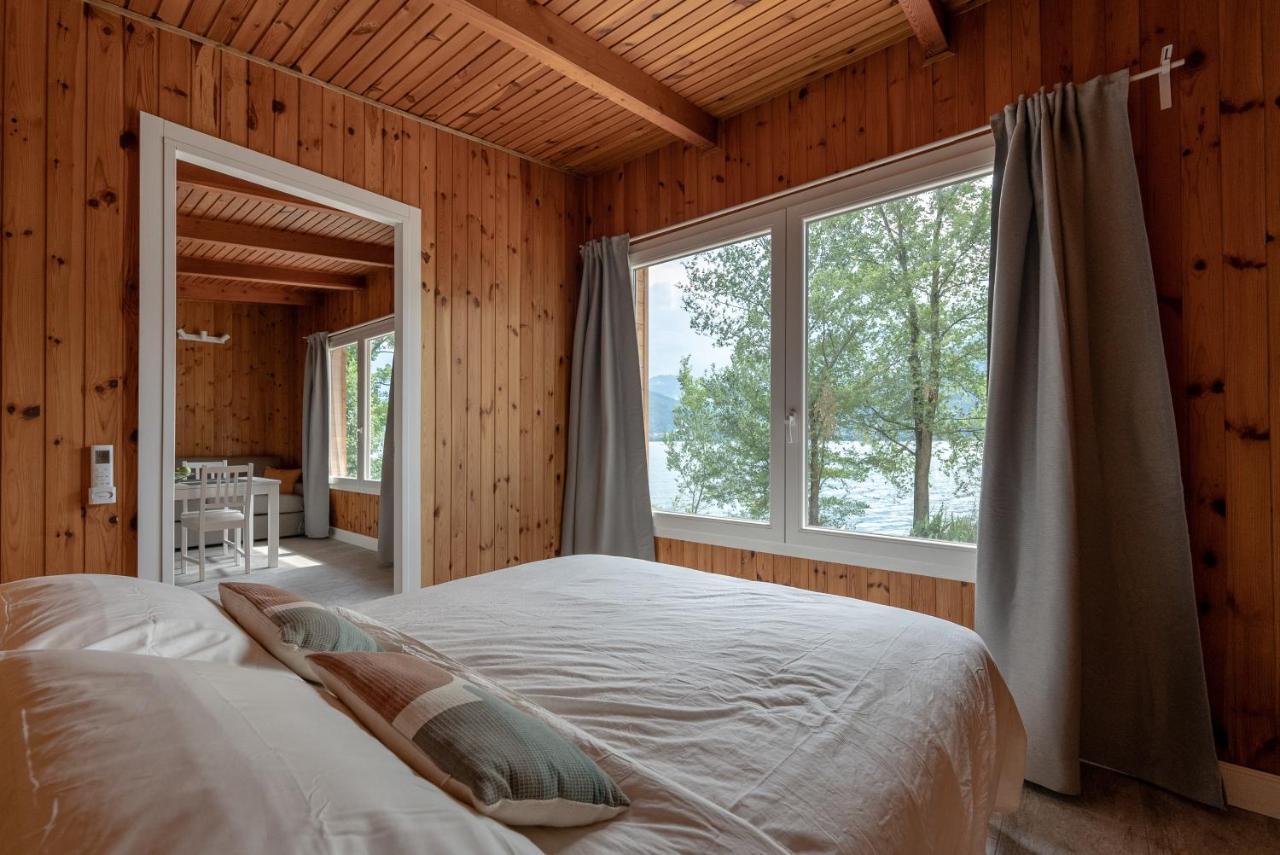 Chalet Alessandrini - Private Lakeside Beach Tenna Extérieur photo